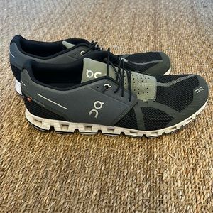 Men’s OnCloud X, size 11